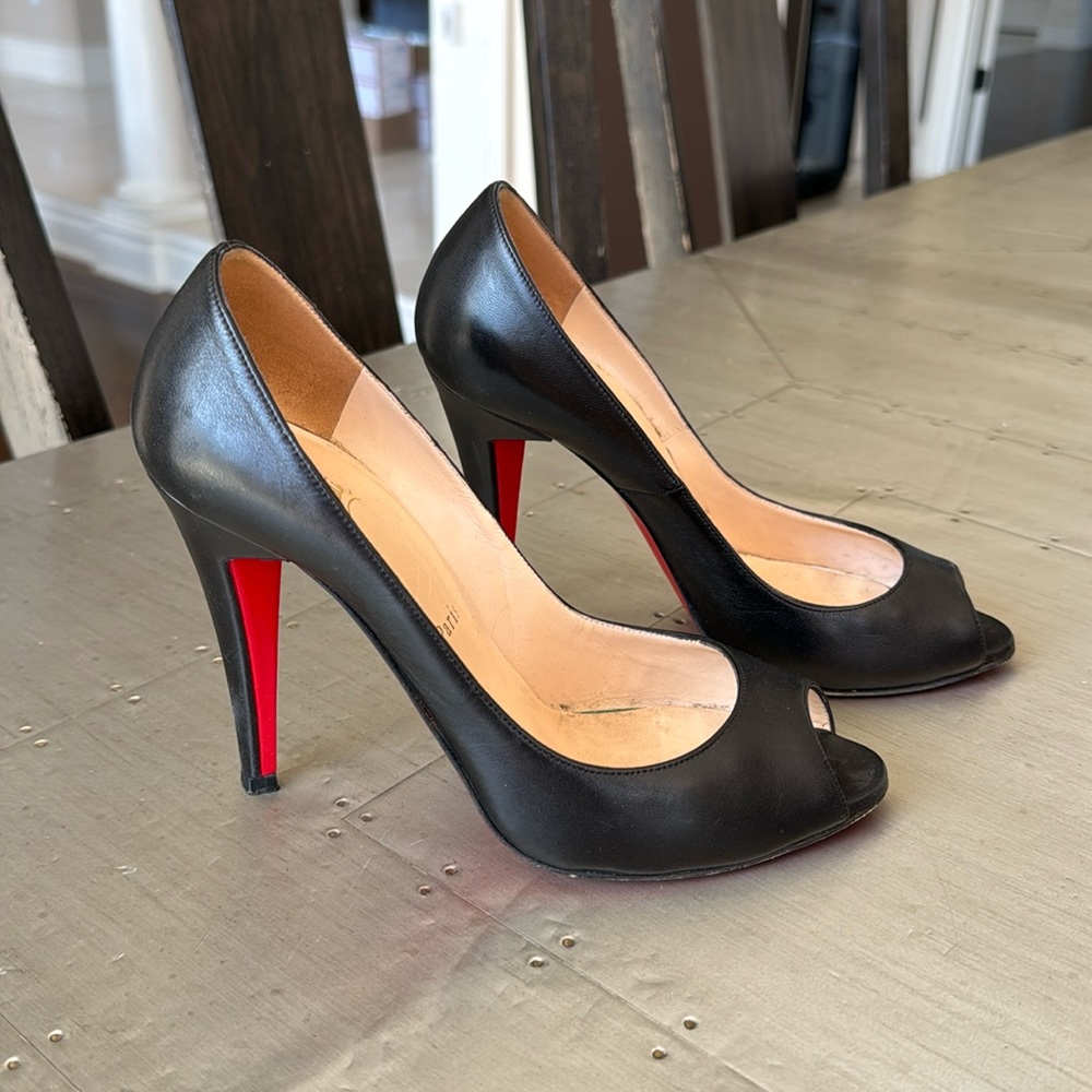 Christian Louboutin peep toe black pumps leather sz 38